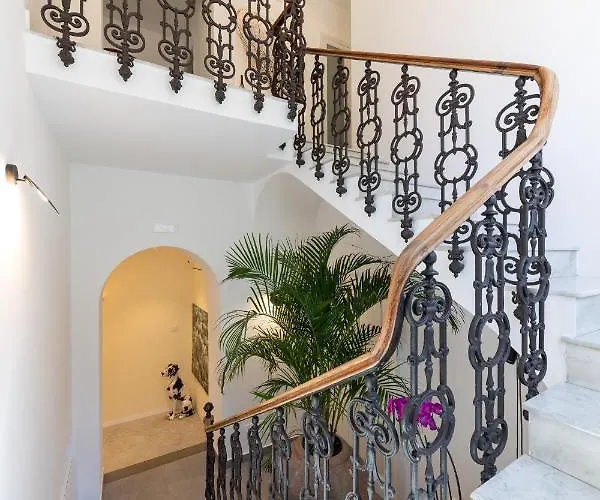 Pensión Casa Dani 3*